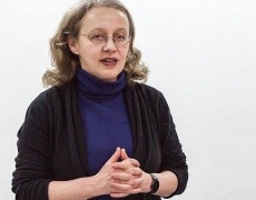 Almira Ousmanova